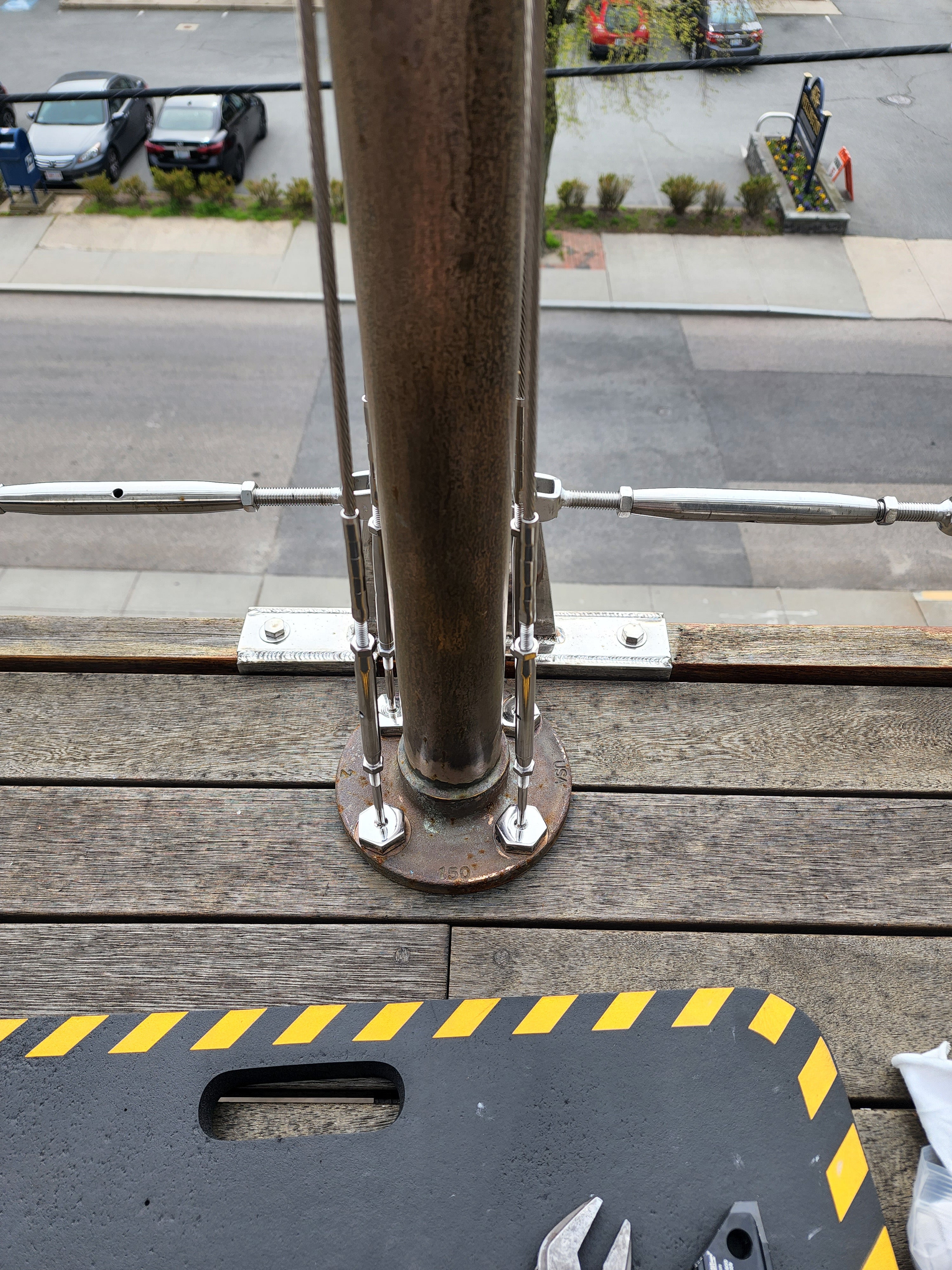 Cantiliever Cable Railing Deck