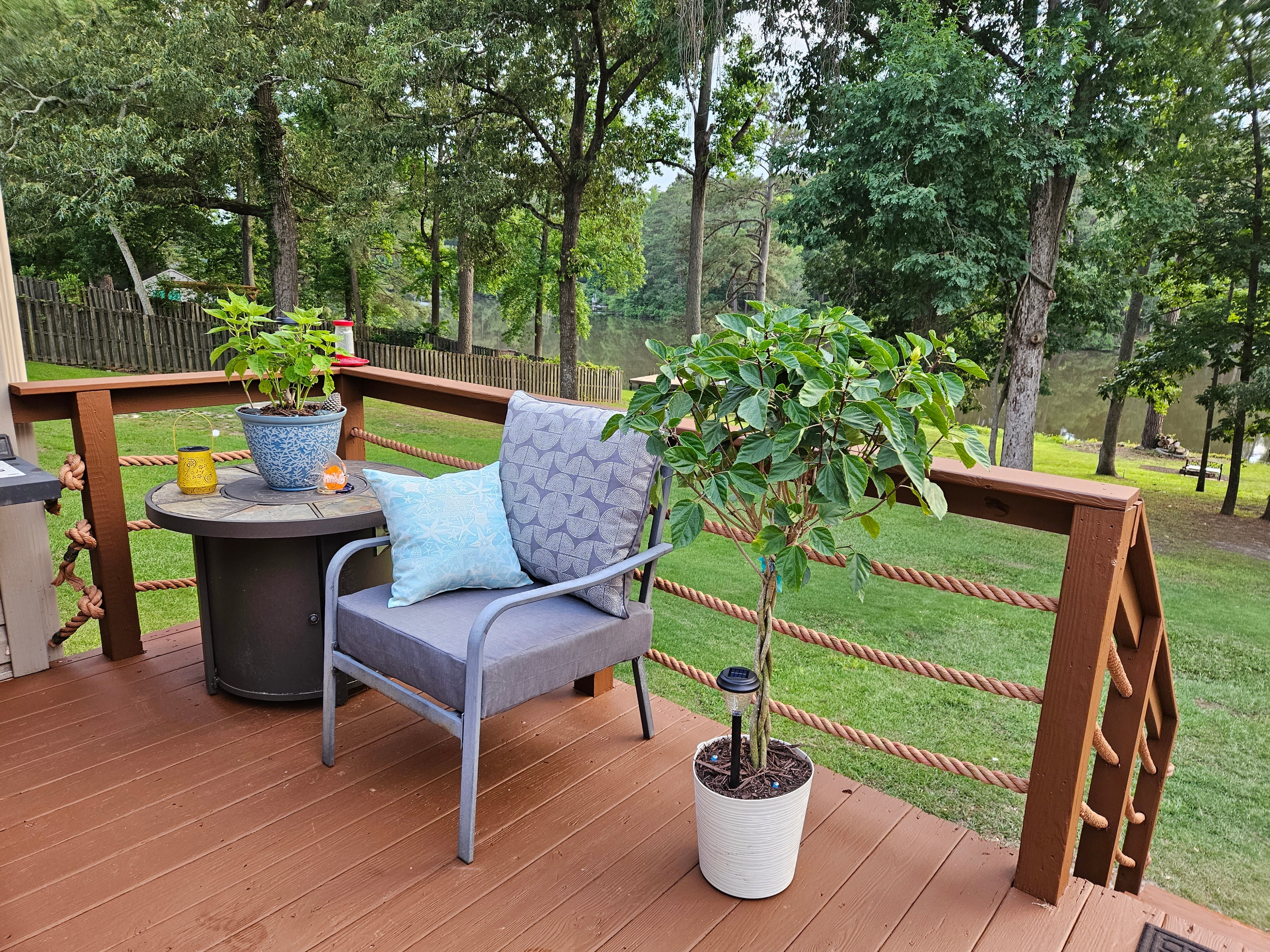 roperail_trees_on_deck roperail_trees_on_deck
